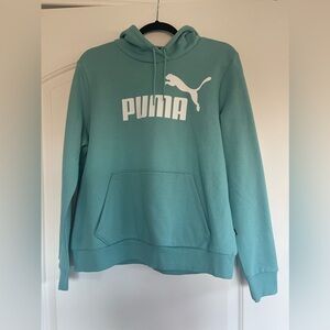 NWT Women’s Puma Sweatshirt